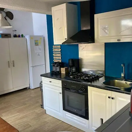 Maison De 4 Avec Piscine Partagee Jacuzzi Et Terrasse A